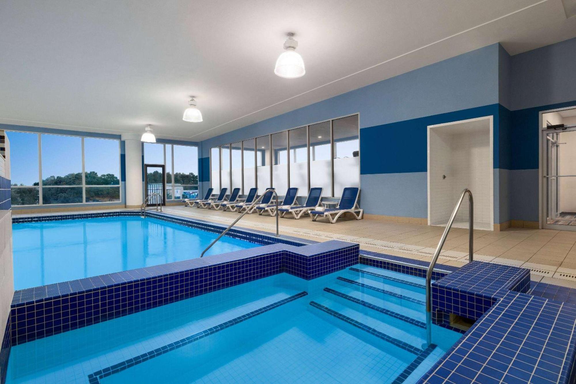 Wyndham Grand Fallsview Hotel Ниагарски водопад Екстериор снимка
